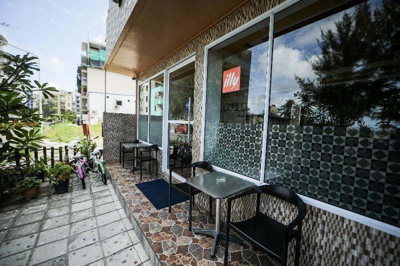 Vilu Rest Hotel Male Bagian luar foto