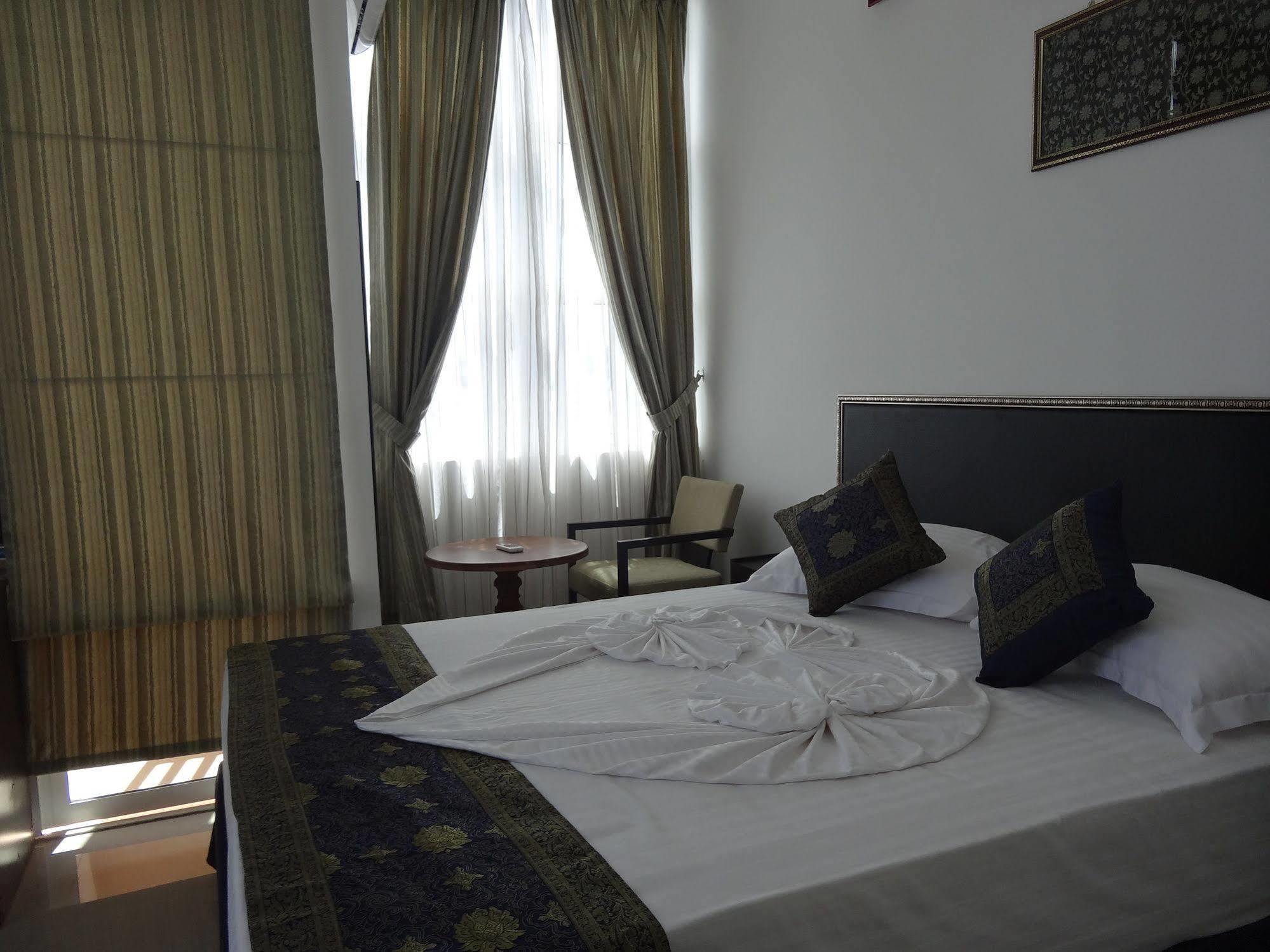 Vilu Rest Hotel Male Bagian luar foto